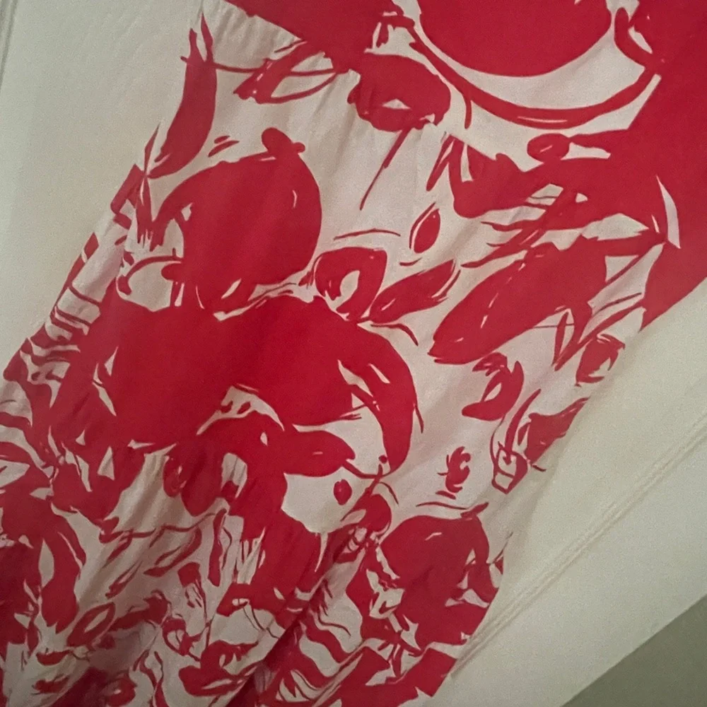 ❤️ Floral Red and White Dress ❤️ - Picture 3 of 7